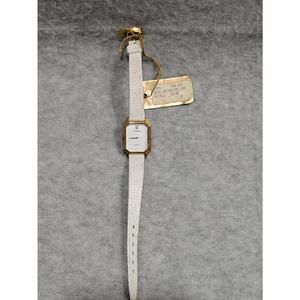 Magnum Wristwatches Women White Leather Band Gold Case Dial‎ & Hand NWT